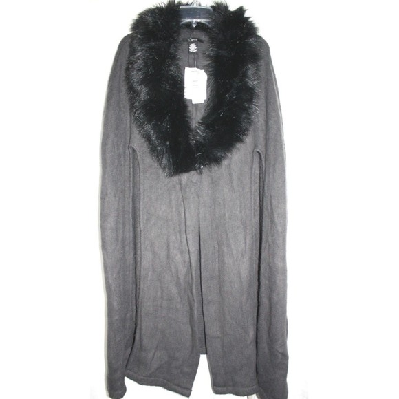 Cejon Miss Scarlet Poncho/Cardigan/Cape /One Size Fits Most Black/Gray - Picture 2 of 4
